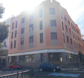 Amplio LOCAL en el centro de la ciudad