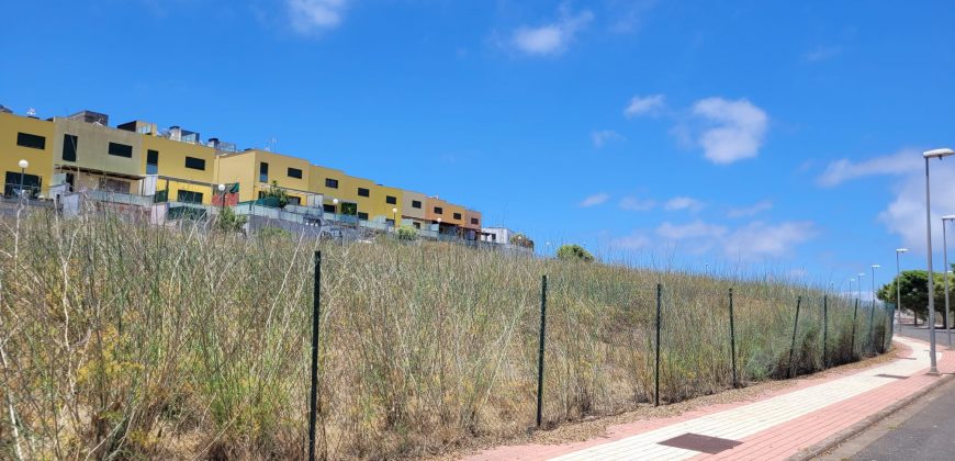 Venta de 56 Suelos Urbanos Residenciales en Urbanización LLANO DE LA CRUZ (SUBPARCELA C) Nº S/N Firgas (Las Palmas)